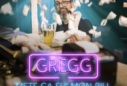 Le chanteur Gregg sort le titre Mets ça su’mon bill et ce n’est pas le sujet auquel vous pensez…